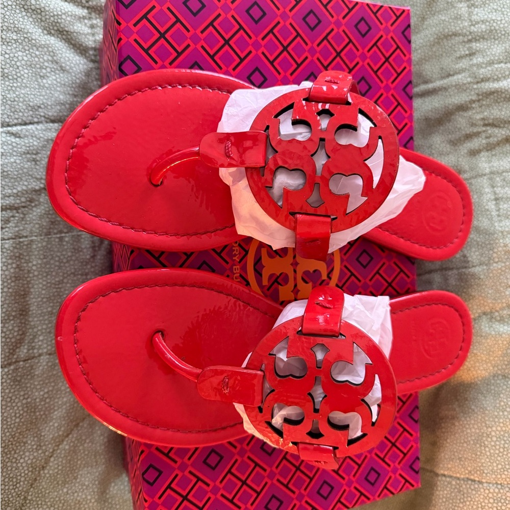 Tory Burch Women’s Bright Samba (Reddish) Flip Flops